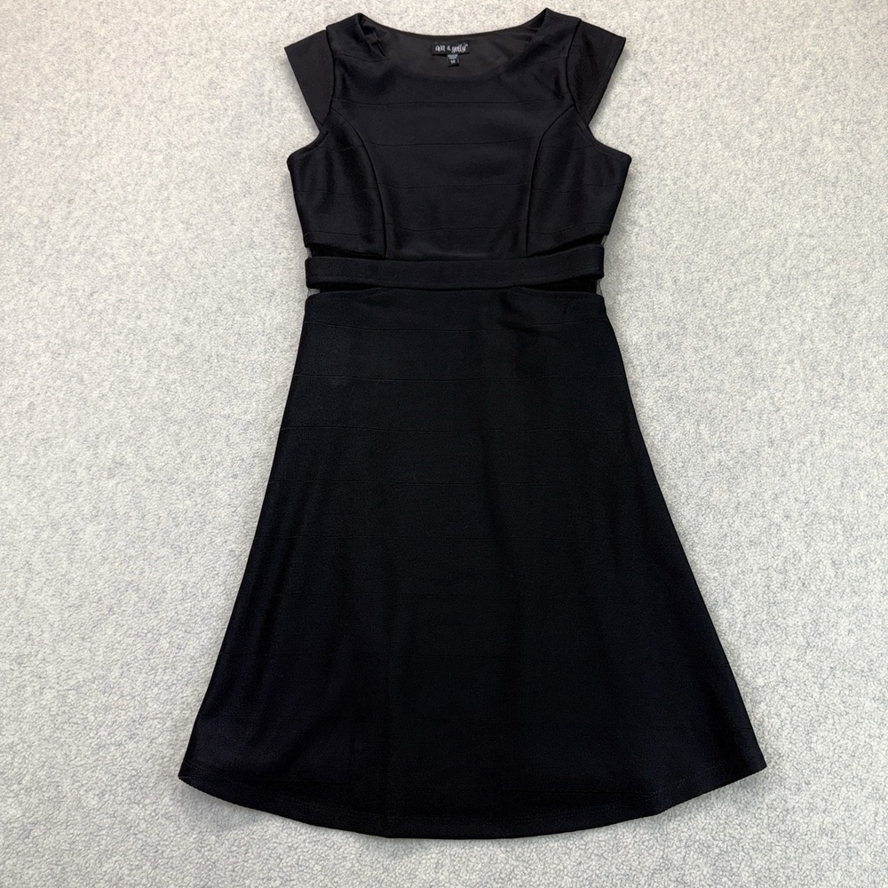 Ava & Yelly Girls Dress Size 14 Black Bandage Fit Flare Cutout Waist